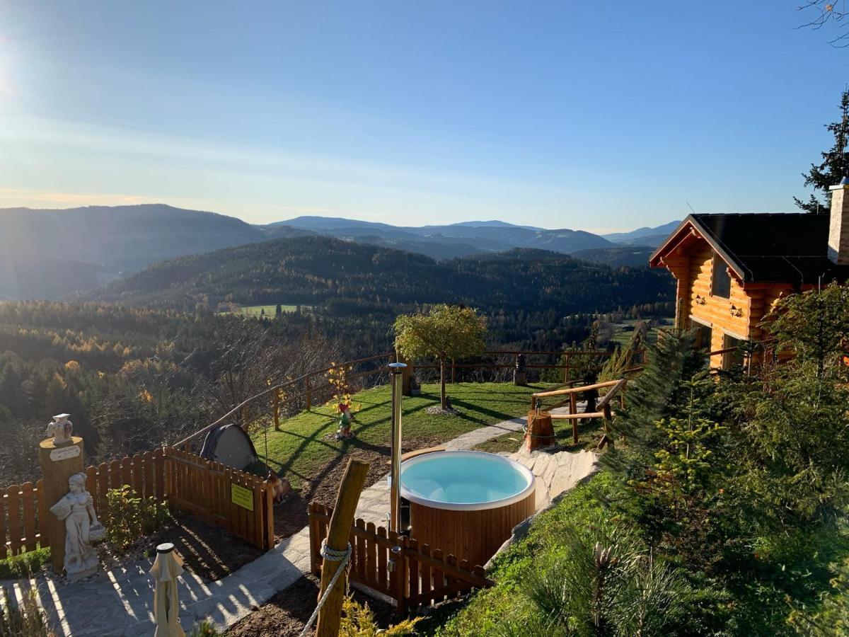 Gluehwuermchenhuette Villa Ratten ภายนอก รูปภาพ