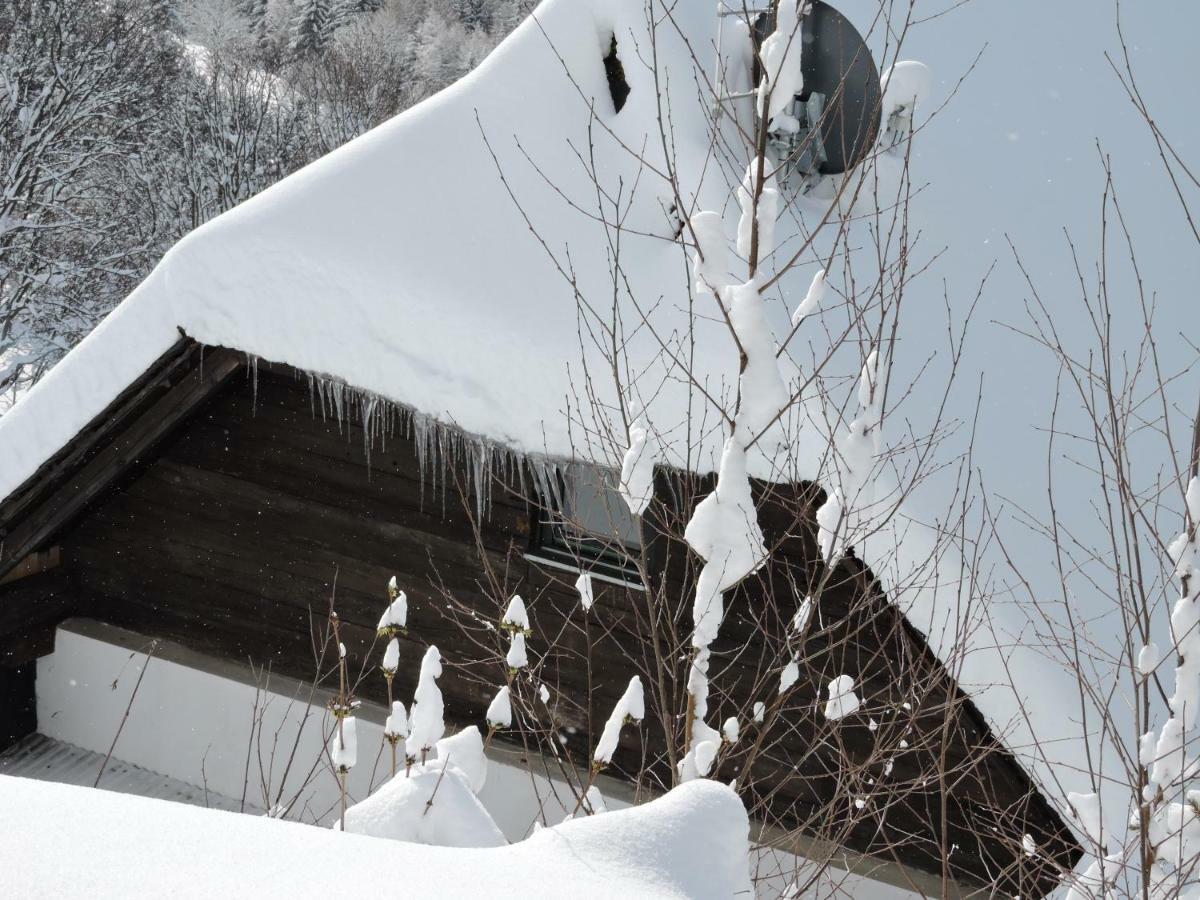Gluehwuermchenhuette Villa Ratten ภายนอก รูปภาพ