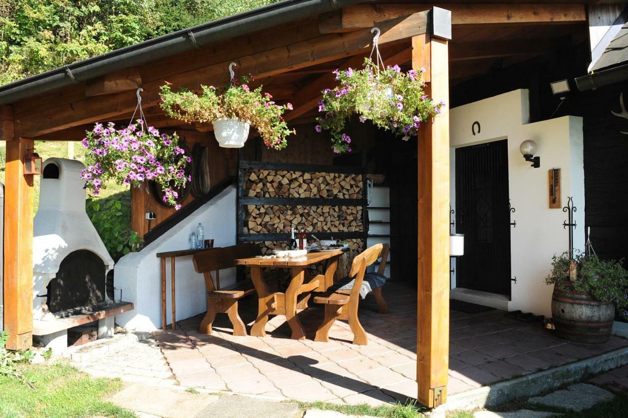 Gluehwuermchenhuette Villa Ratten ภายนอก รูปภาพ