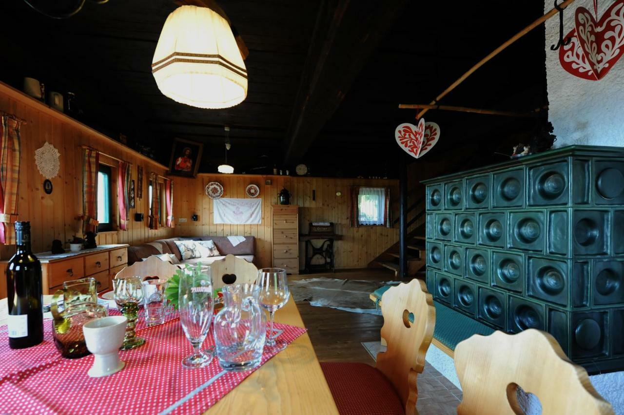 Gluehwuermchenhuette Villa Ratten ภายนอก รูปภาพ