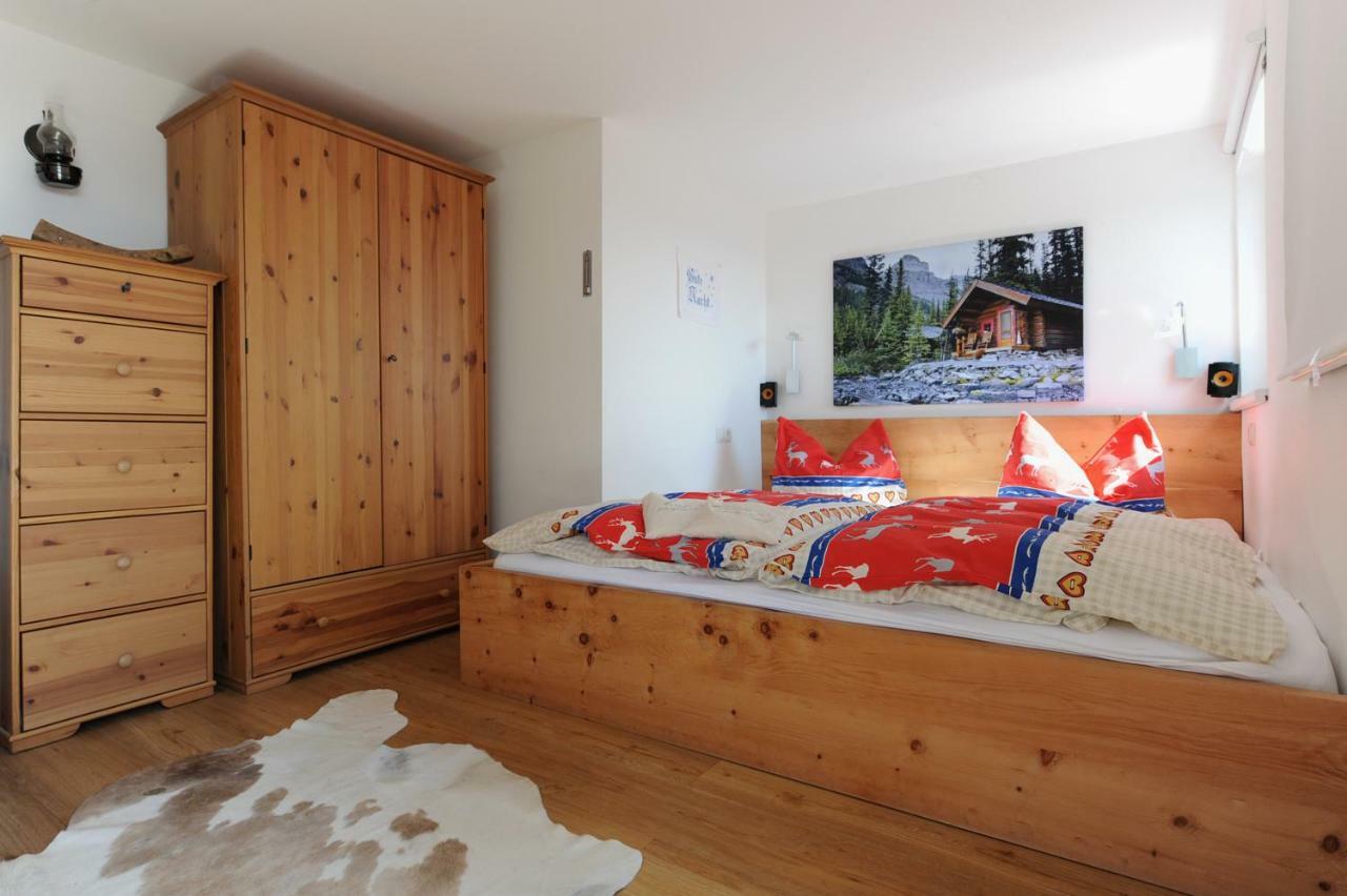 Gluehwuermchenhuette Villa Ratten ภายนอก รูปภาพ