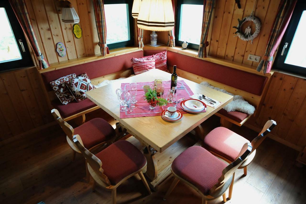 Gluehwuermchenhuette Villa Ratten ภายนอก รูปภาพ